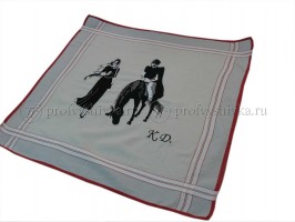 Индивидуальная вышивка на носовом платке