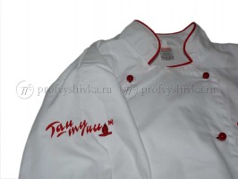 Логотип Тантуни на рукаве кителя