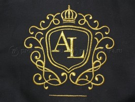 Красивая вышивка рамки