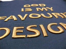 Объёмные буквы на футболке