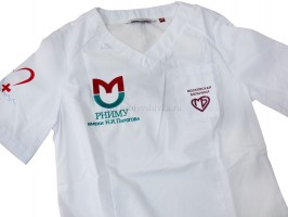 Медицинский халат с вышивкой РНИМУ