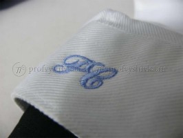 Вышивка гладью на манжете