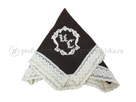 Вышивка монограммы на салфетках