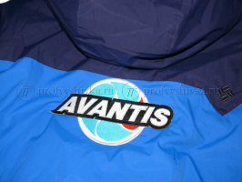 Куртки с вышивкой