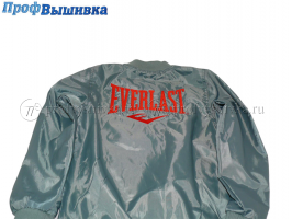 Спортивная вышивка на куртках