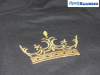 Вышивка короны на футболке