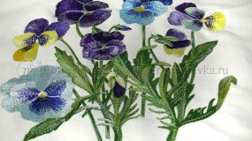 Вышивка на платьях