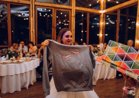 Толстовка на заказ к 8 Марта