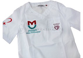 Медицинский халат с вышивкой РНИМУ