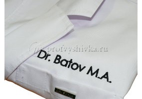 Вышивка на халате на заказ