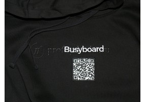 Вышивка на худи «QR код»