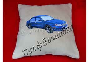 Вышивка автомобиля на подушке на заказ
