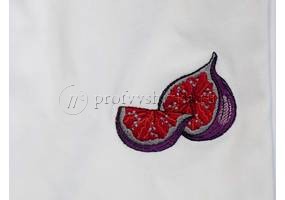 Вышивка инжира на футболке
