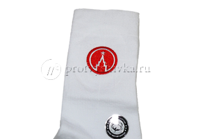 Белые носки с вышивкой