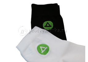 Носки с вышивкой