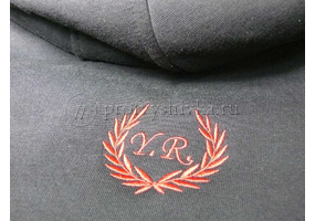 Толстовки с вышивкой