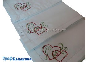 Вышивка сердец на салфетках